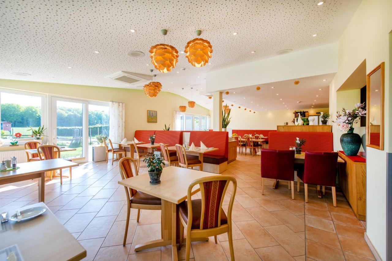 Waldesblick, Hotel-Restaurant Lahr  Ngoại thất bức ảnh