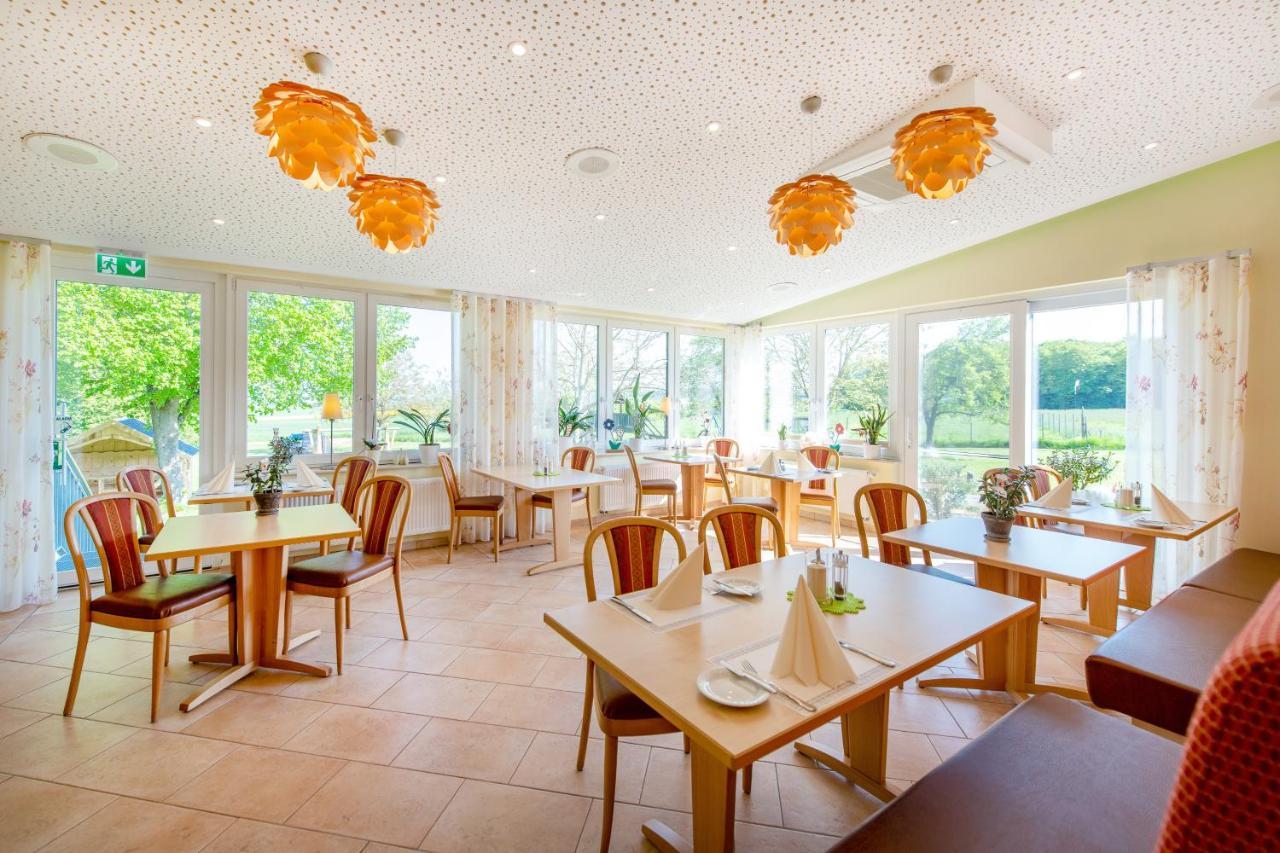 Waldesblick, Hotel-Restaurant Lahr  Ngoại thất bức ảnh