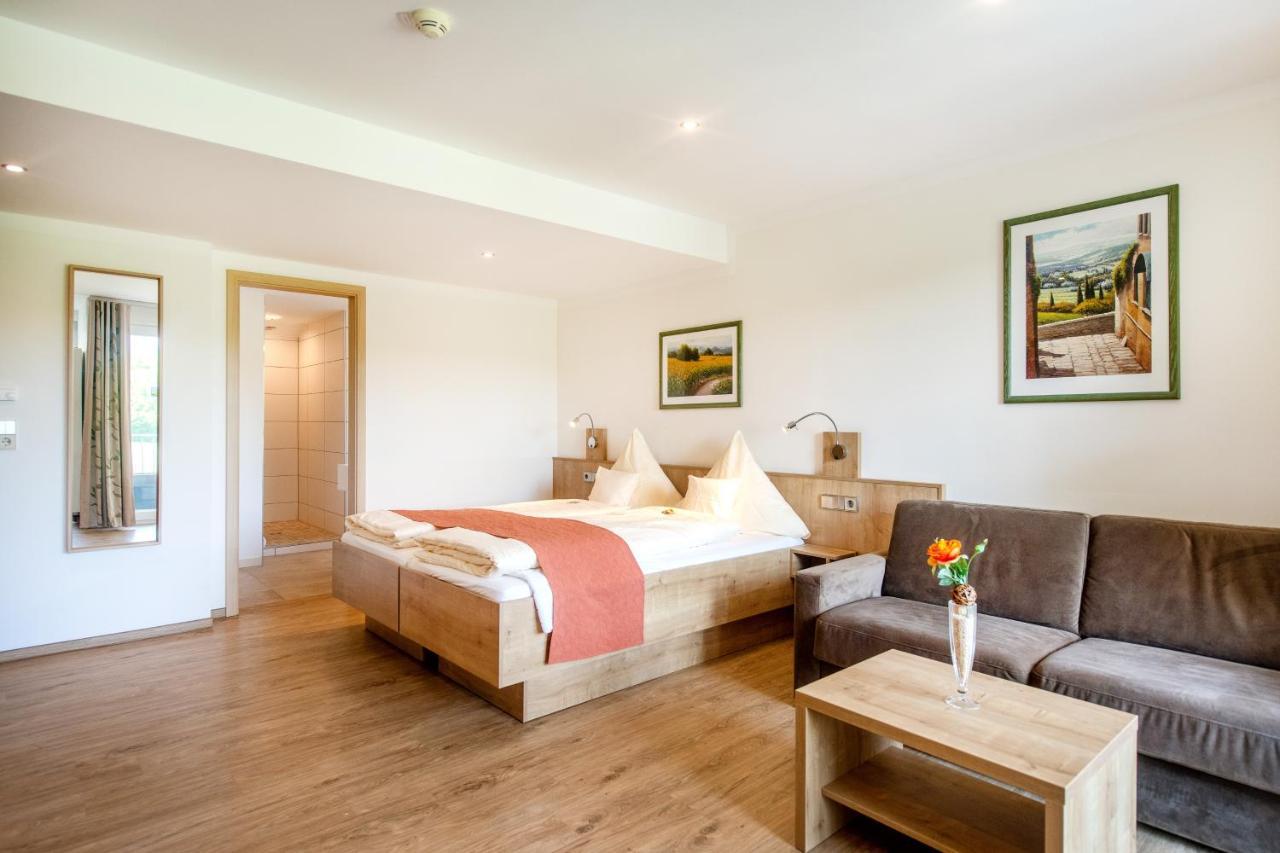 Waldesblick, Hotel-Restaurant Lahr  Ngoại thất bức ảnh